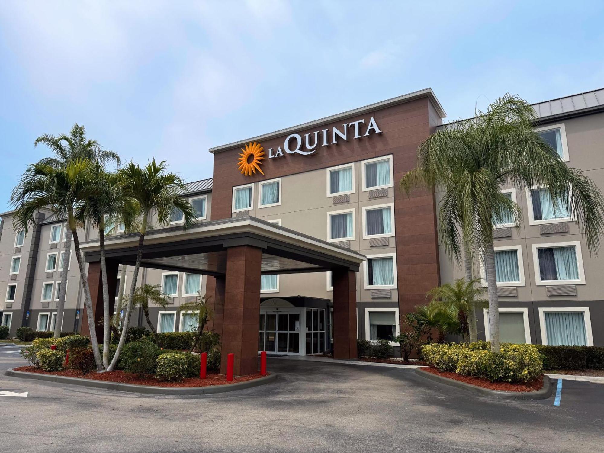 Hotel La Quinta By Wyndham Naples East Exterior foto
