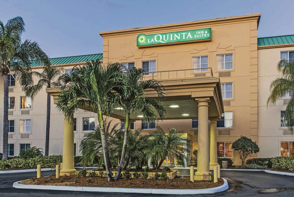 Hotel La Quinta By Wyndham Naples East Exterior foto